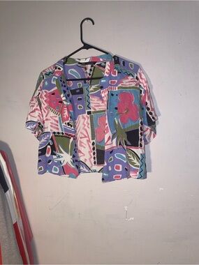 Zara Multicolor Cropped Button-Down Shirt with Bold Floral Print